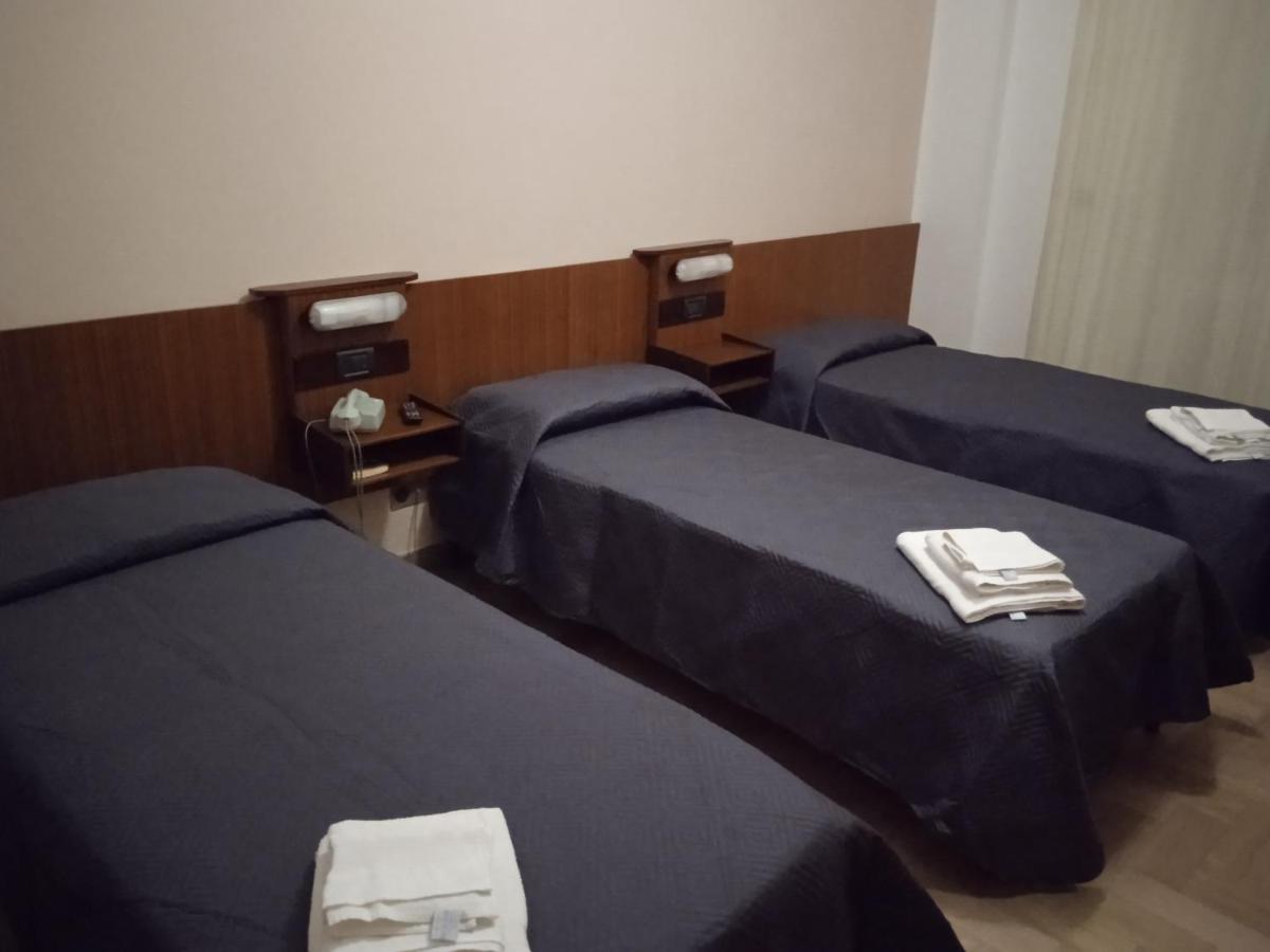 Hotel Luca Rimini Eksteriør bilde