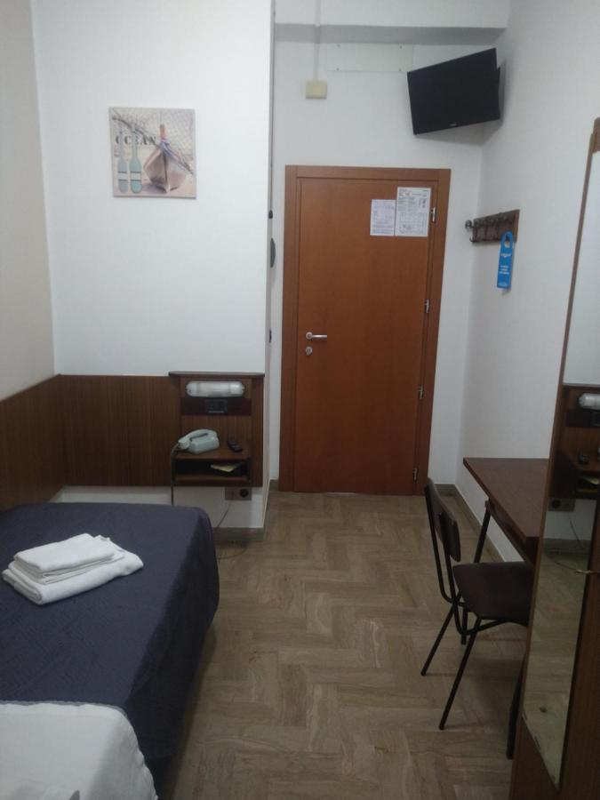 Hotel Luca Rimini Eksteriør bilde