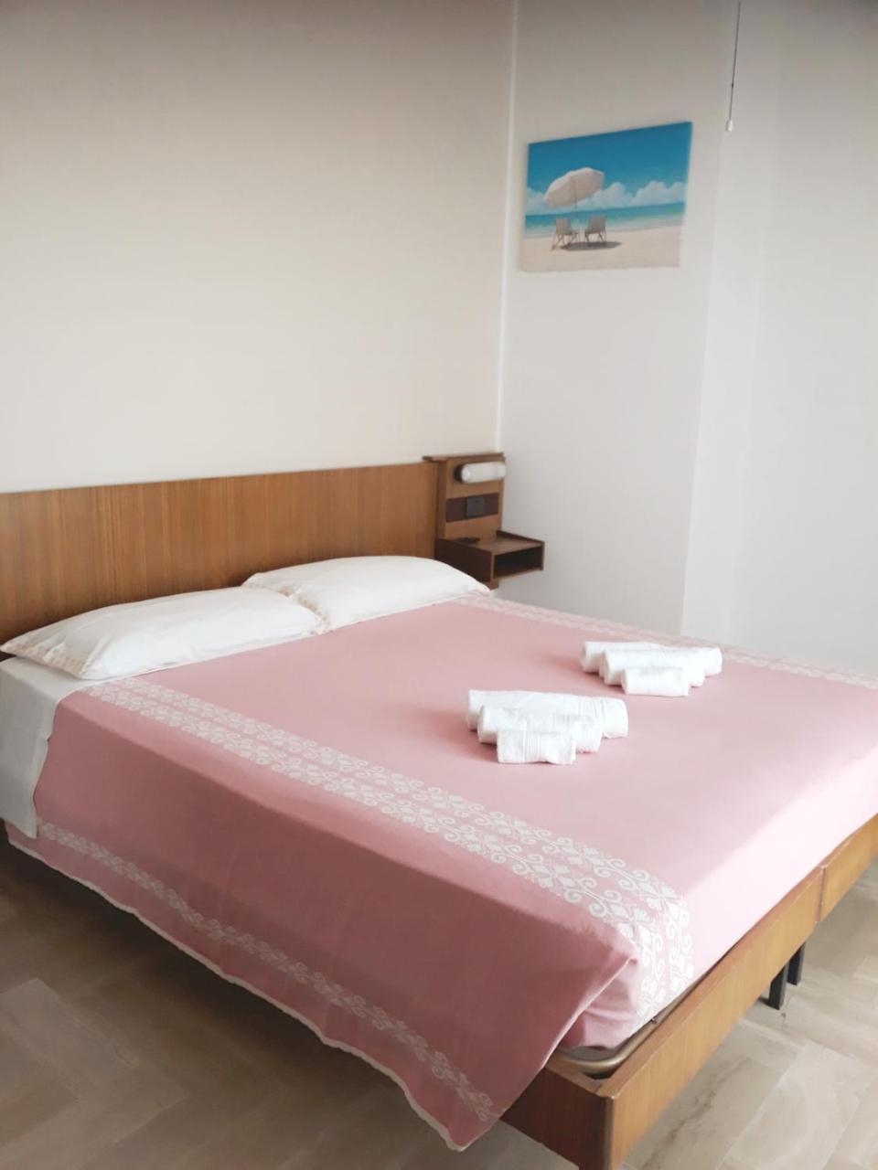 Hotel Luca Rimini Eksteriør bilde